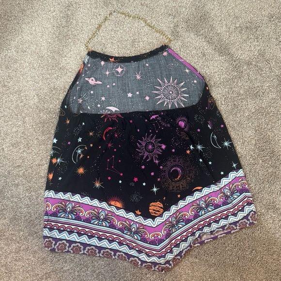 No Boundaries Space Galaxy Zodiac Star Top Gold Chain Strap Sleeveless Sz‎ M 7-9 - Picture 3 of 4
